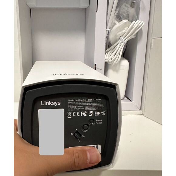 Linksys HomeWRK MX4300 with Fortinet New in the Box - Picture 5 of 7